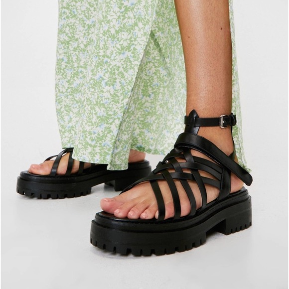 Nasty Gal Shoes - NEW Nasty Gal platform strappy sandal in black faux vegan leather Woman's size 5